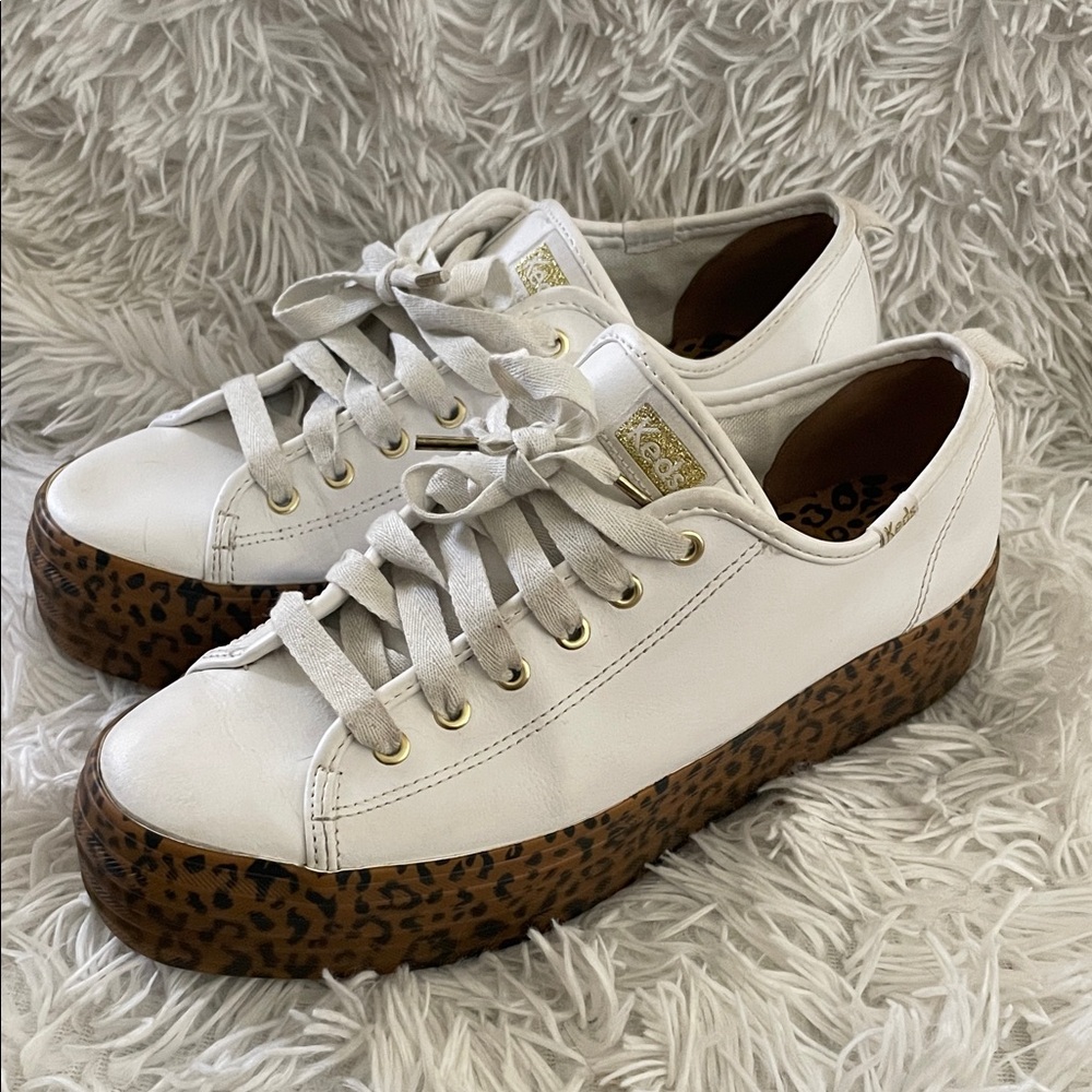 Keds x Wonder Woman Platform Sneakers – White Leopard Sole W10